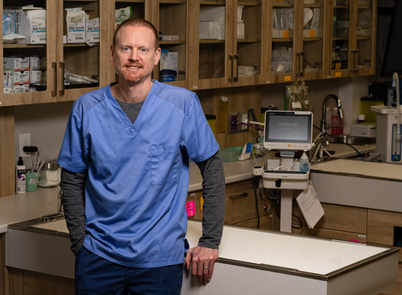 Veterinarian In Kanata, Ontario, K2V 0H2 Capital City Specialty And